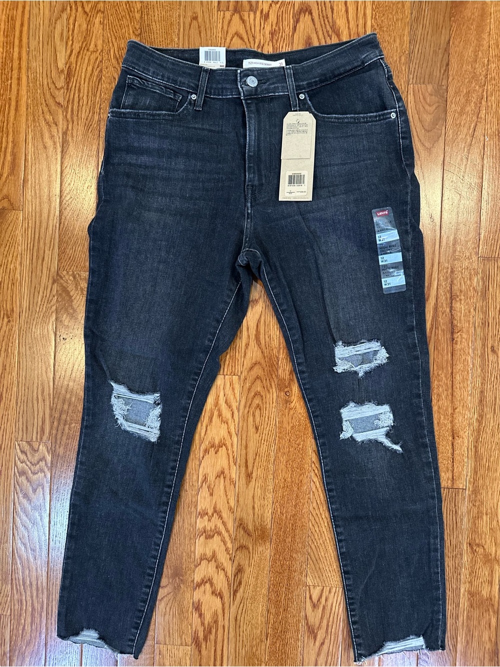 Levi’s 721 black high rise skinny leg jeans women’s size 12 NWT $49.99